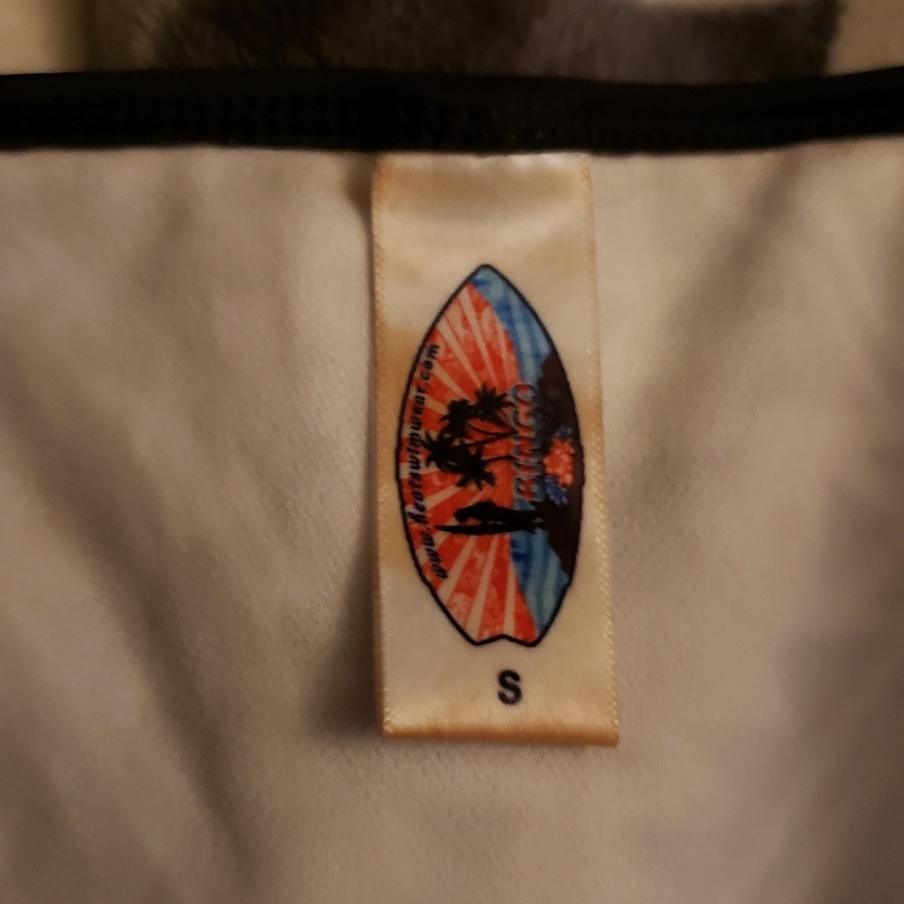 Swimming suit - Picture 2 of 3